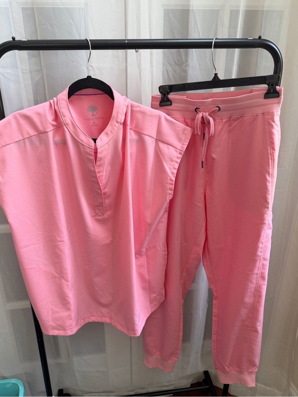 Healing Hands Pink scrub Set- Mandarin Collar Top & Jogger Pants XL